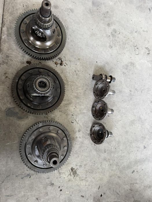 Части за скоростна кутия VW T5 1.9 TDI – диференциал, валове, корпус