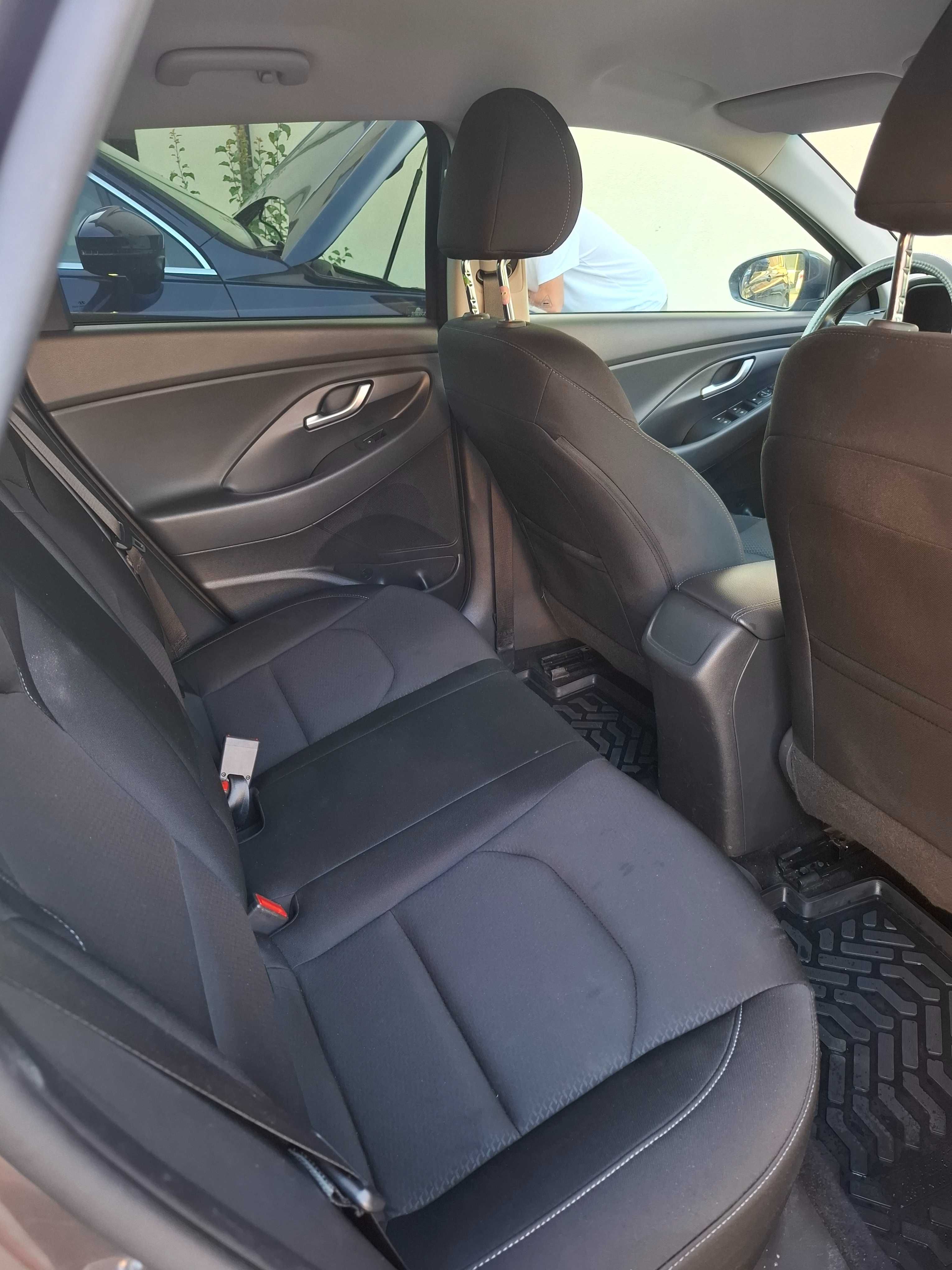 Hiundai i 30 2018 ,52000km ,11900 e
