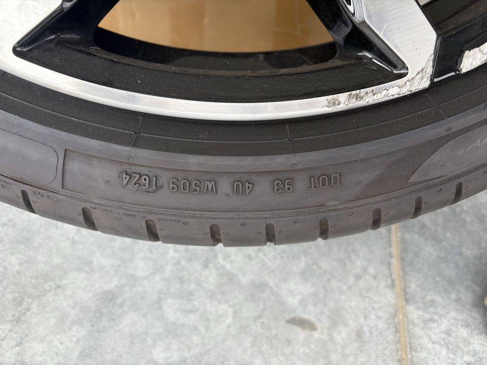 Лятна гума Pirelli P Zero 225/40 R19