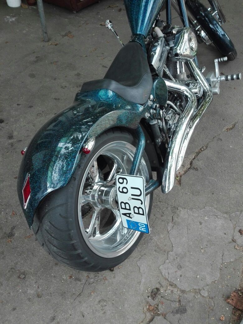 Harley Davidson custom chopper BigDog