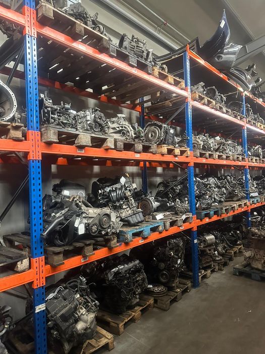 Rafturi metalice industriale depozitare paleti x78