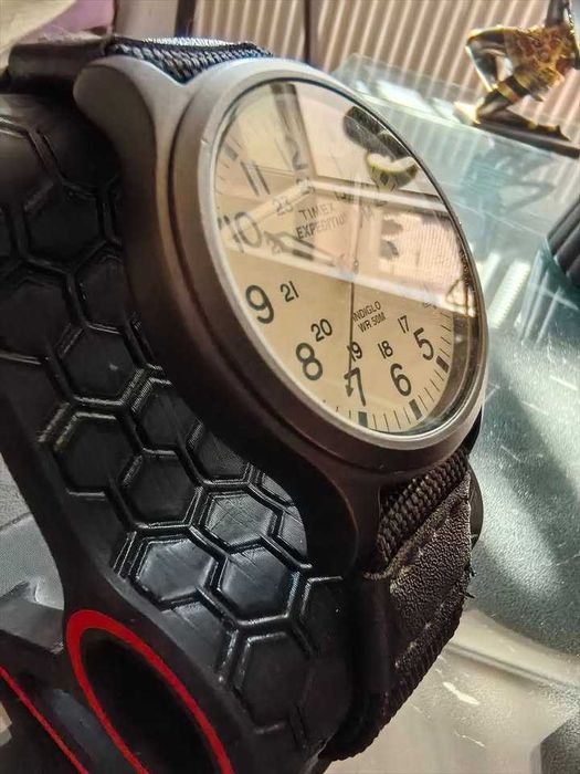 Часовник Timex Expedition Indiglo