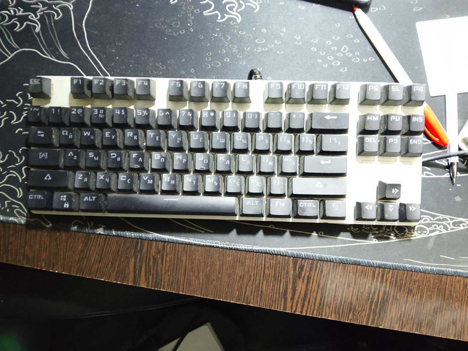 Клавиатура rapoo, синие свитчи, в хорошем качестве