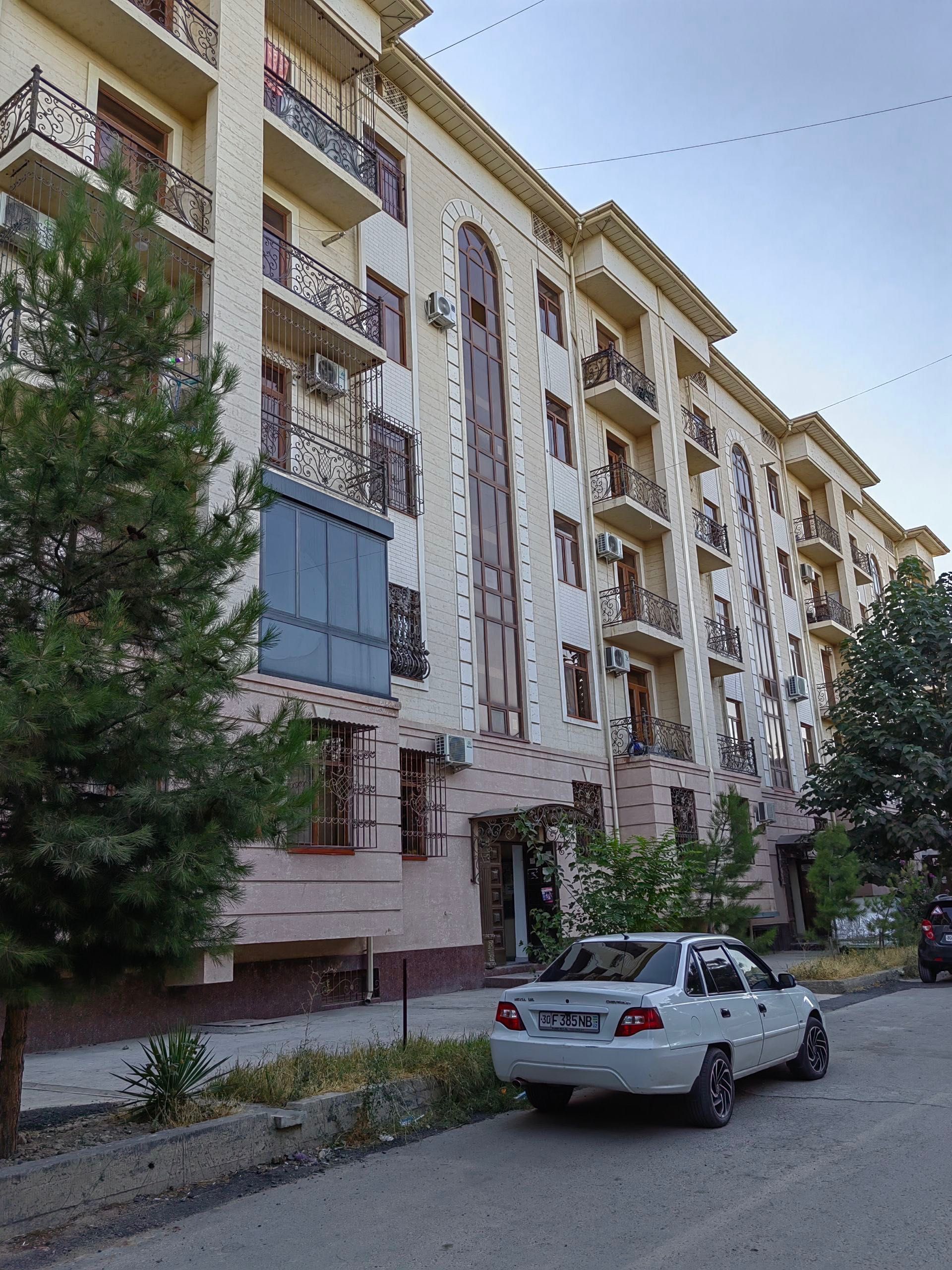 Продам 2 ком новостройку на Мархабо