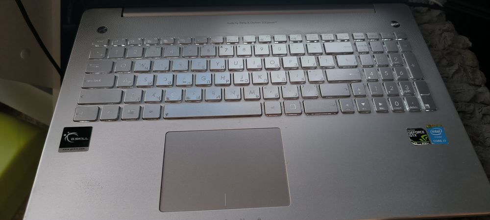 Продам ноутбук asus