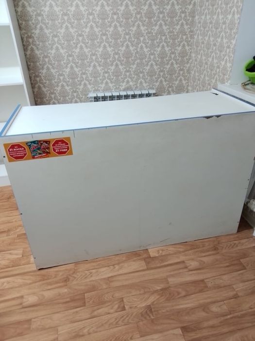 Б/у витрина шкаф