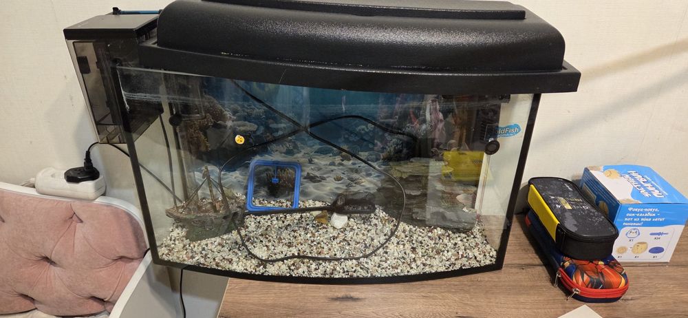 Продам аквариум для рыб