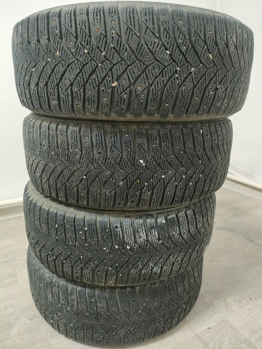 Продам резину, шины, зима, шипы р17