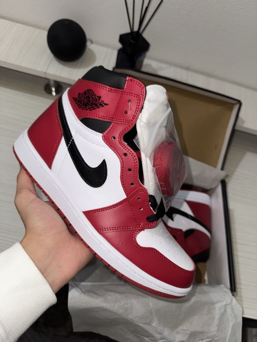 Jordan 1 Retro High Chicago