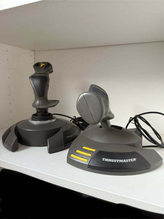 Thrustmaster Top Gun Afterburner 2 Consola tip Joystick