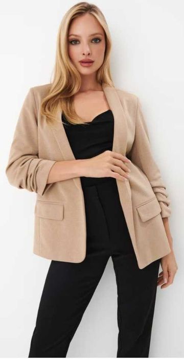 Дамско сако Mohito EUR 40