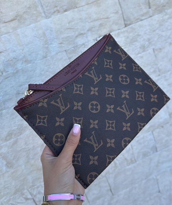 Клъч louius vuitton