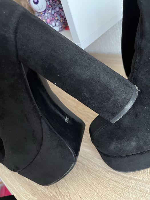 Ботуши с дебел ток