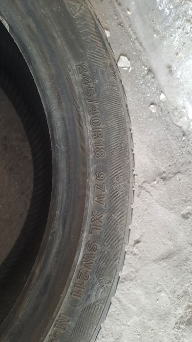 Шиный  245/40R18