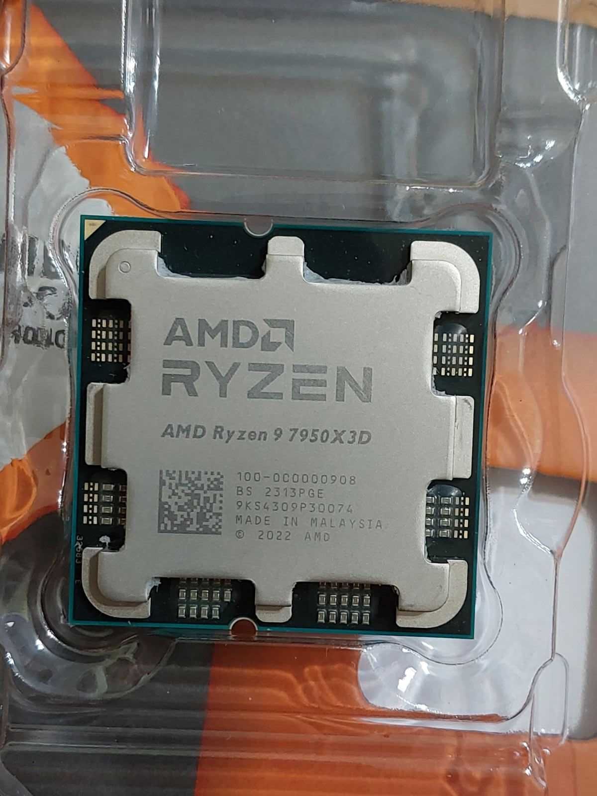 AMD Ryzen 9 7950X3D, 16-ядрен, L3 Cache 128МВ