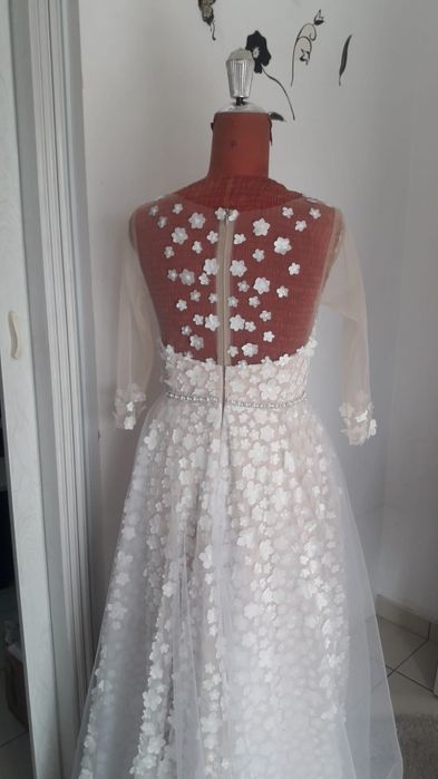 Vand rochie de mireasa