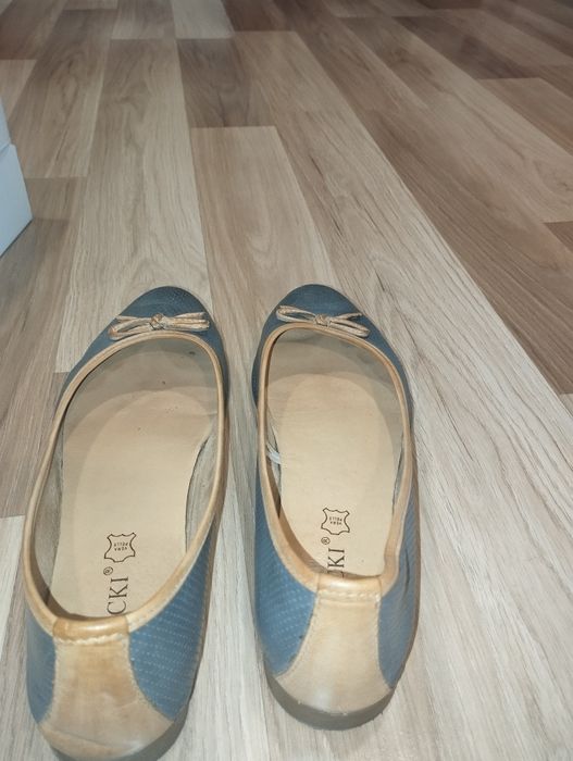 Vând balerini dama Lasocki