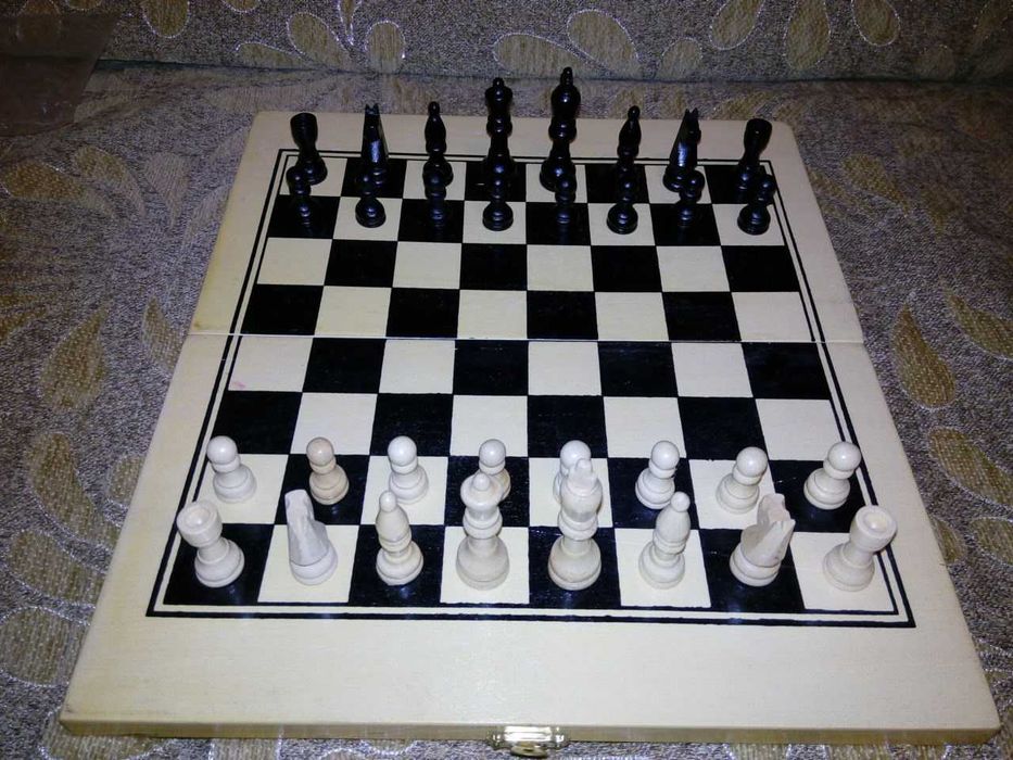 шахматы,шашки,нарды (3 в 1)