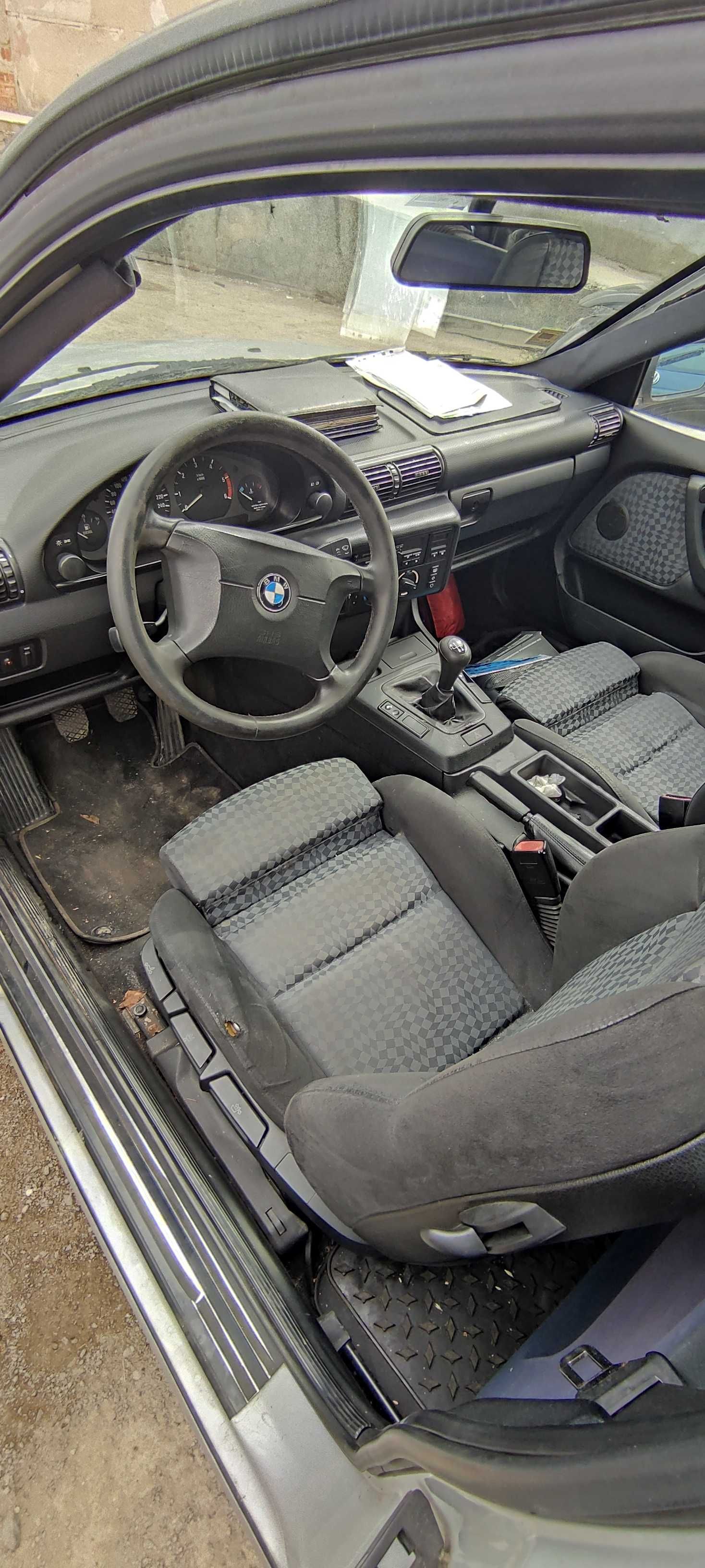 бмв bmw e36 compact 318tds 1999г. 
на части намира се в софия