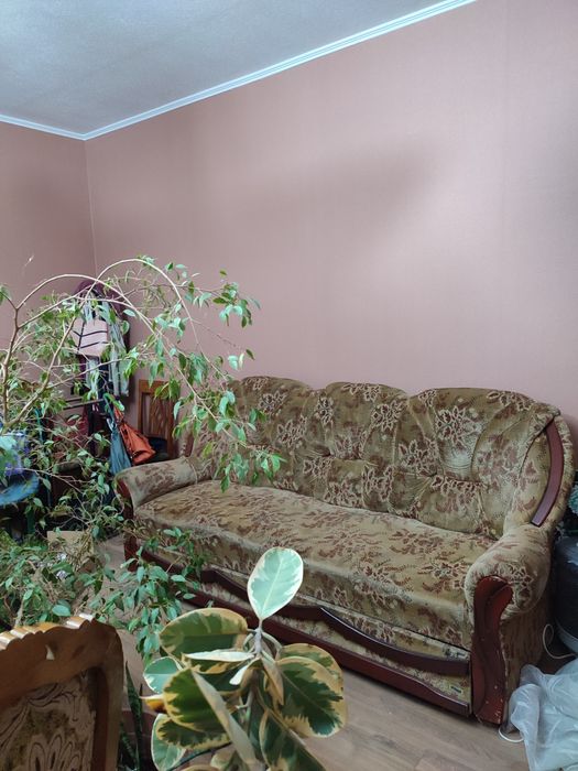 Диван выдвижной с двумя креслами