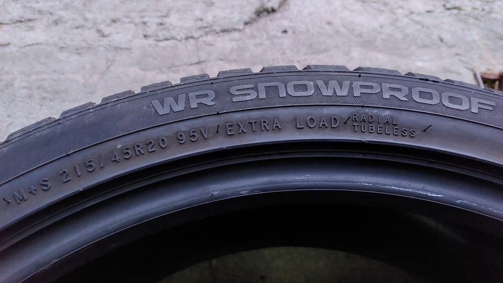 Зимна гума 215/45/20 Nokian един брой