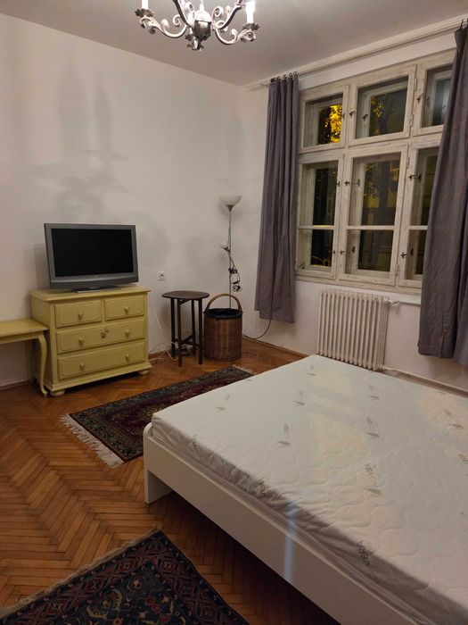 Apartament la casa in zona Medicină , Prefectura, et 1