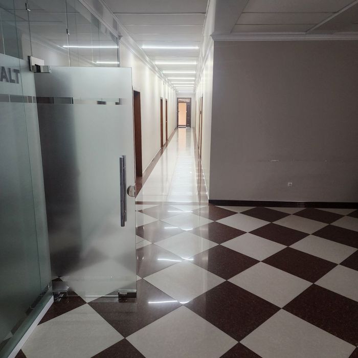 Сдается в аренду офисное помещение 455 кв.м. с мебелью