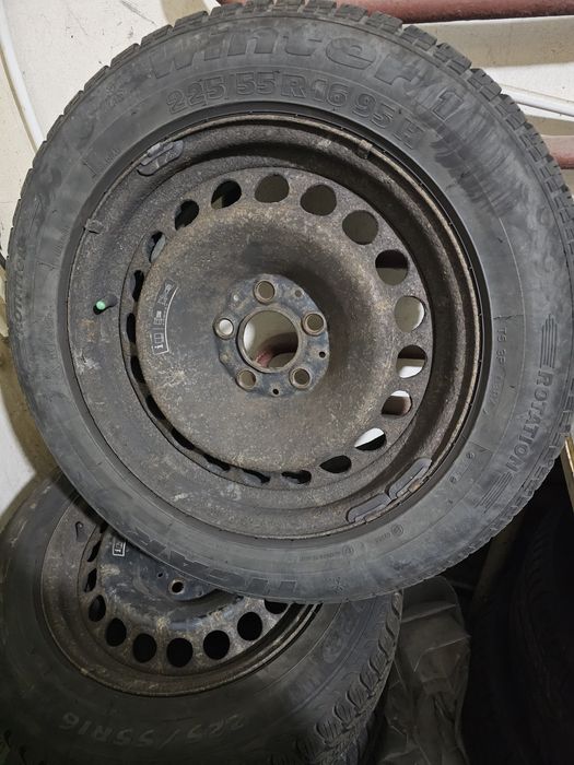 Anvelope Tigar 225/55/16 cu janta.