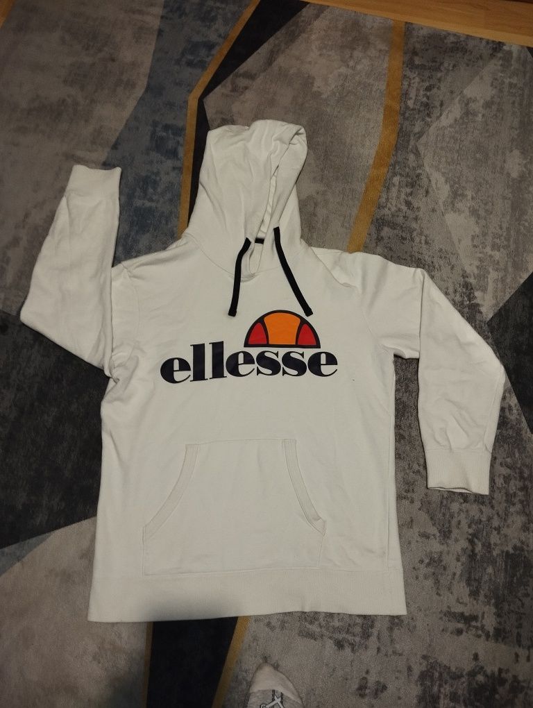 Продам Кофту Ellesse