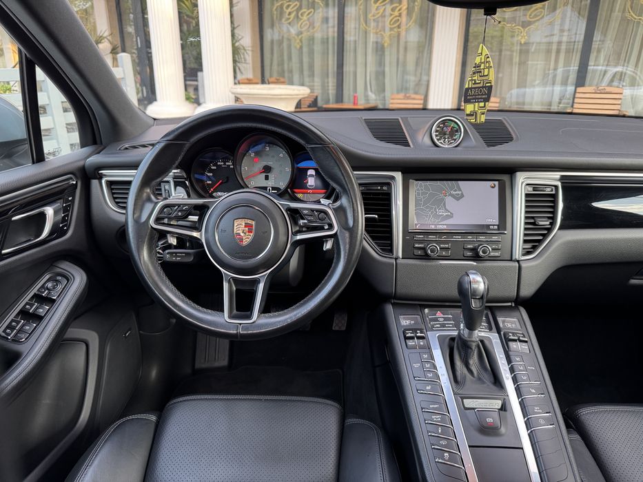 Porsche Macan S / 3.0Diesel 258cp /Chrono/Panoramic