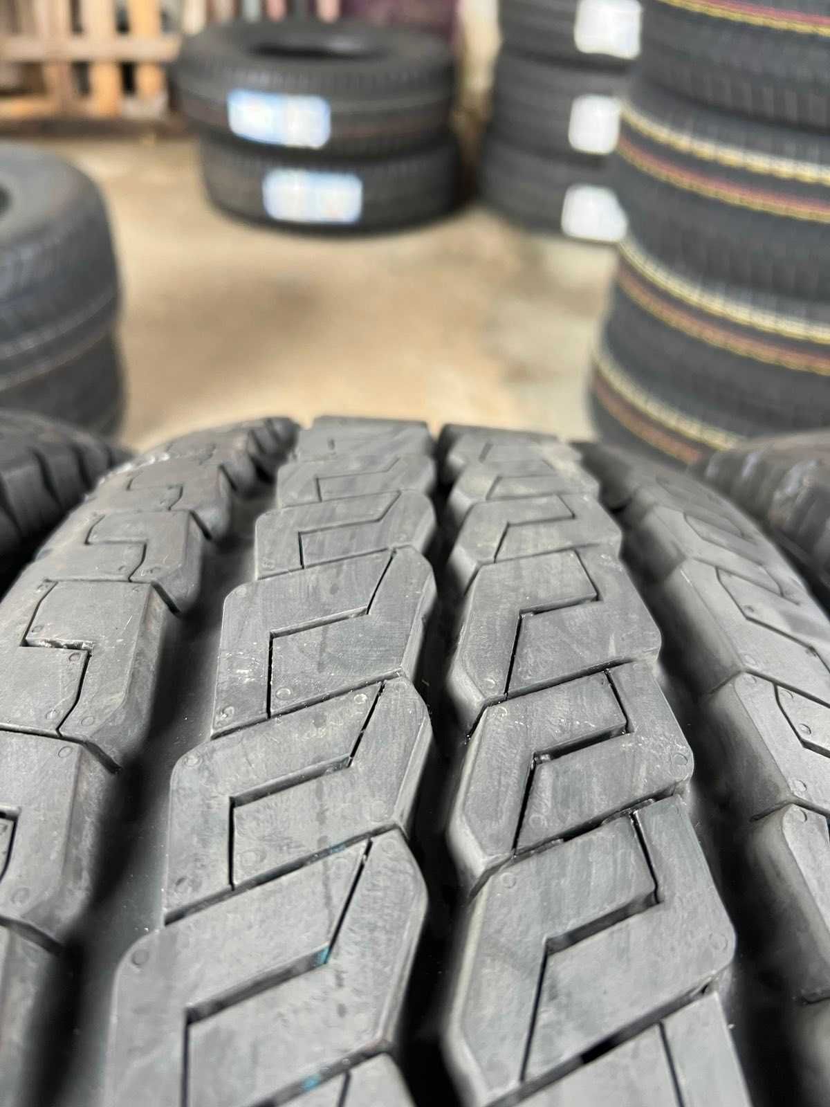 2 Нови гуми за кемпер 225/75 R16CP Continental VancoCamper 116R