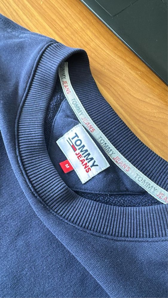 Суичър tommy———-