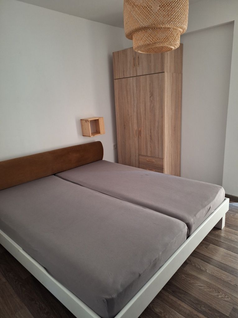 Închiriez apartament în Cartierul Arhitectilor