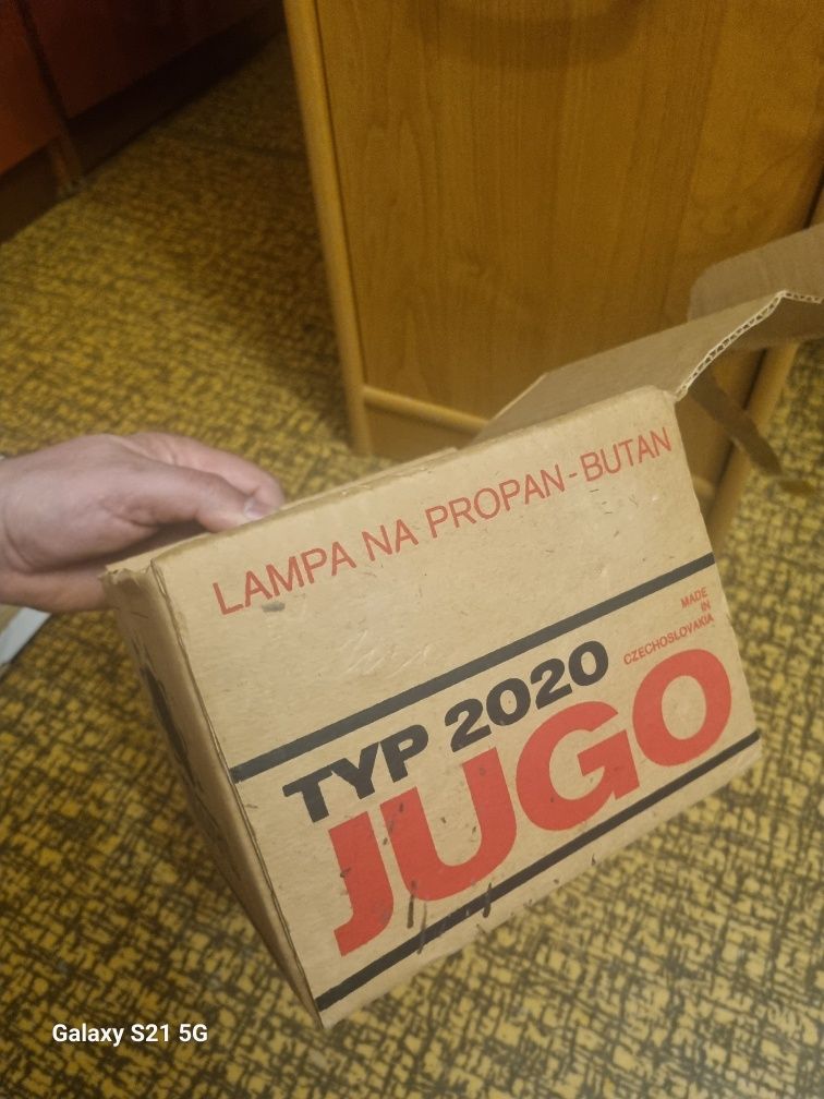 Газова лампа нова