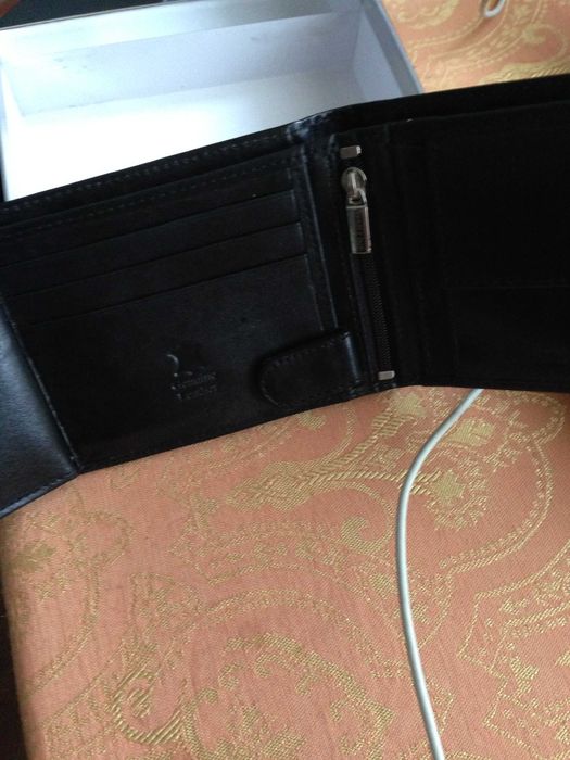 Портмоне  ново!Портмоне  ново!