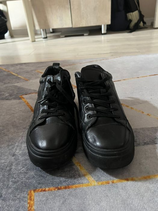 Продам зимние мужские ботинки