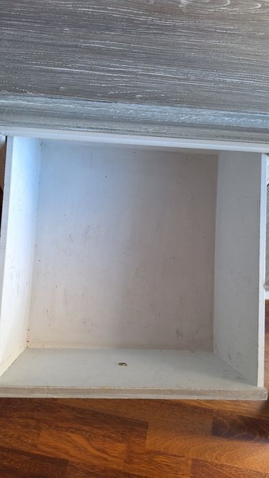 Уникален шкаф скрин