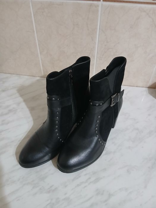 Обувь женская туфли сапожки