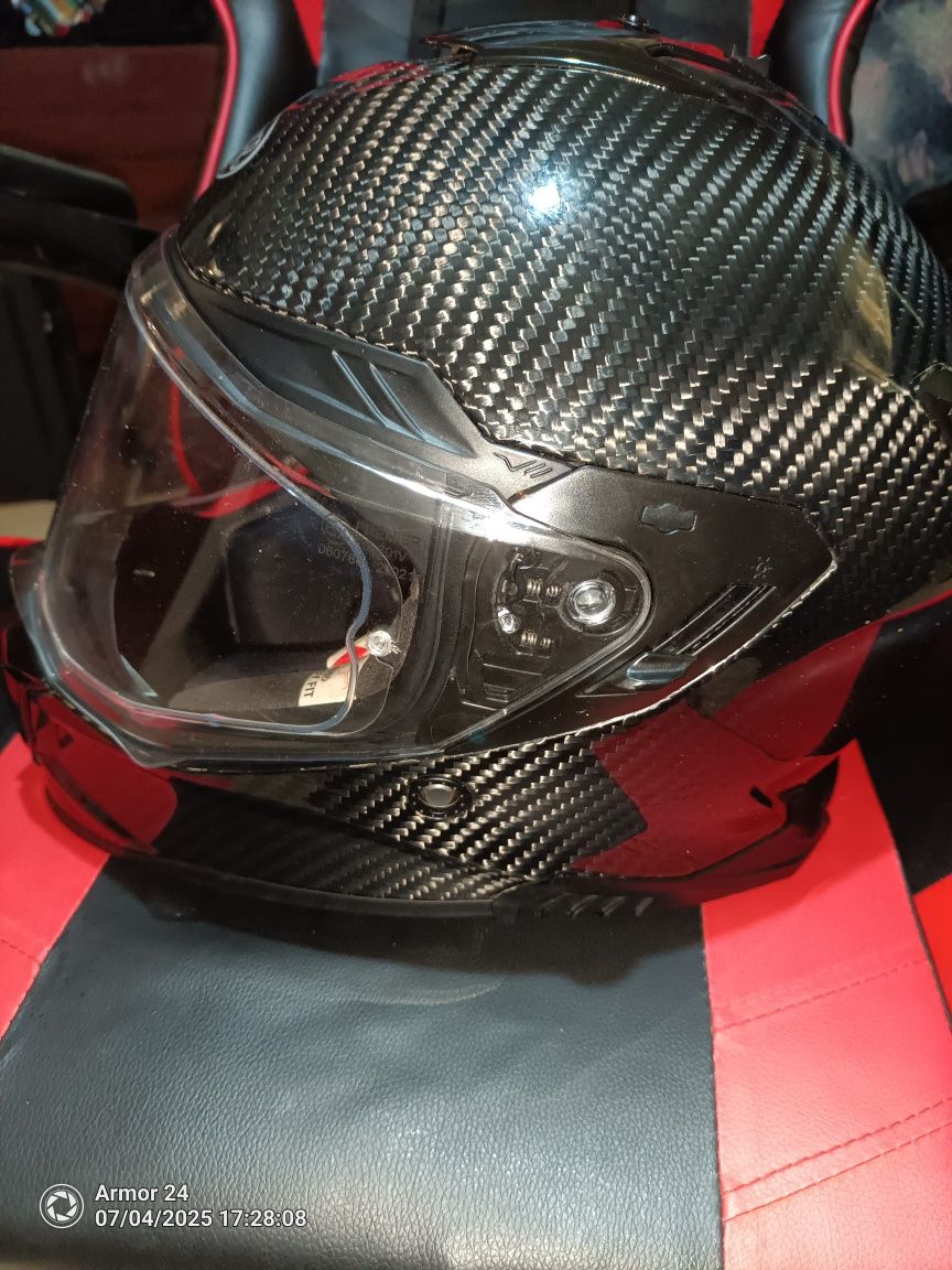 Каска premier street fighter carbon