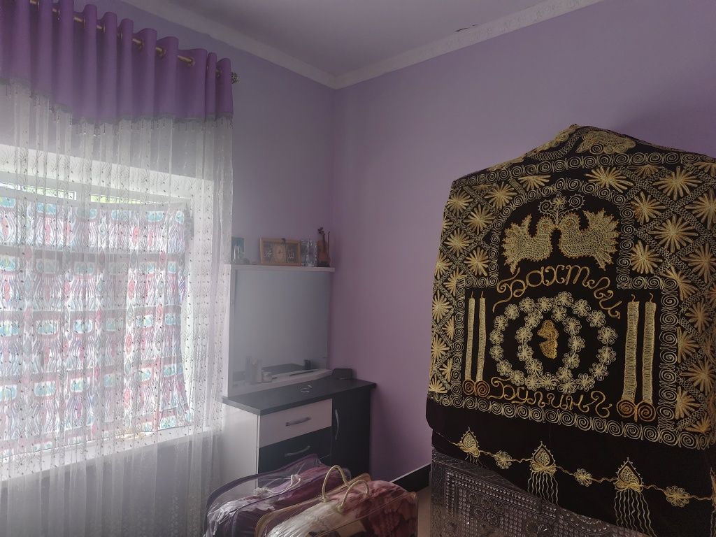 Xovli sotiladi. Sh Rashidov tumani. Ingliz. Nurafshon mahallasi.