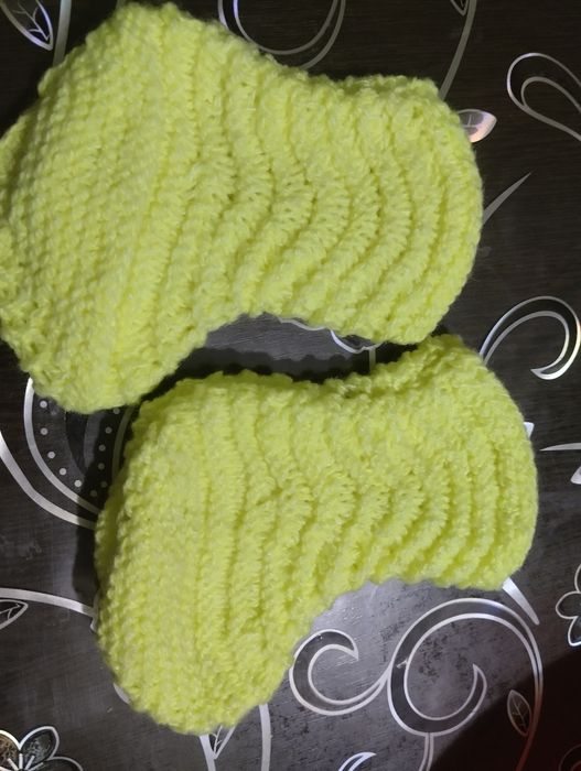 Пинетки вязанные