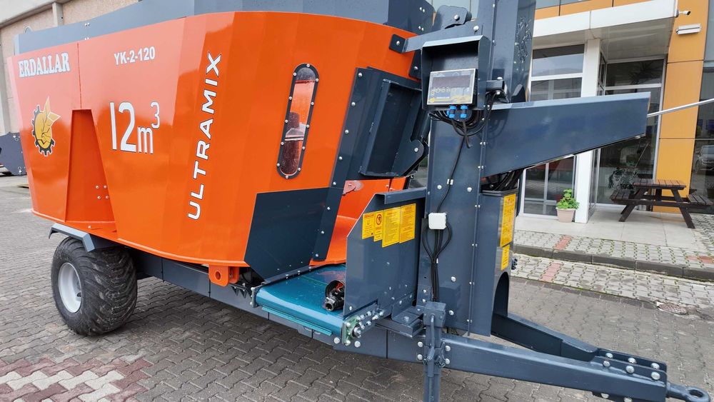 Remorca tehnologica furajera