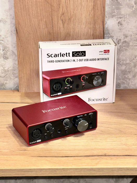 Продам звуковую карту Focusrite