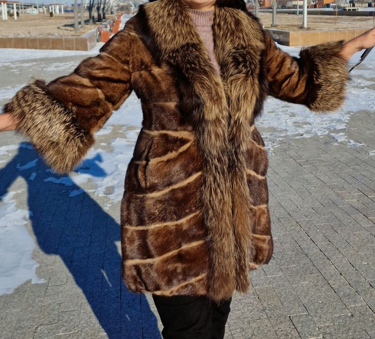 Срочно. Новая Норковая шуба