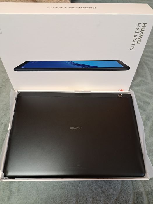 Huawei MediaPad T5 – 10.1", 2GB RAM, 32GB + accesorii