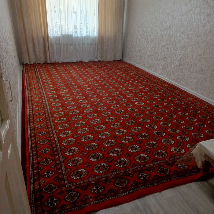 Гилам сотамиз состояние отличное куп ишлатилмаган