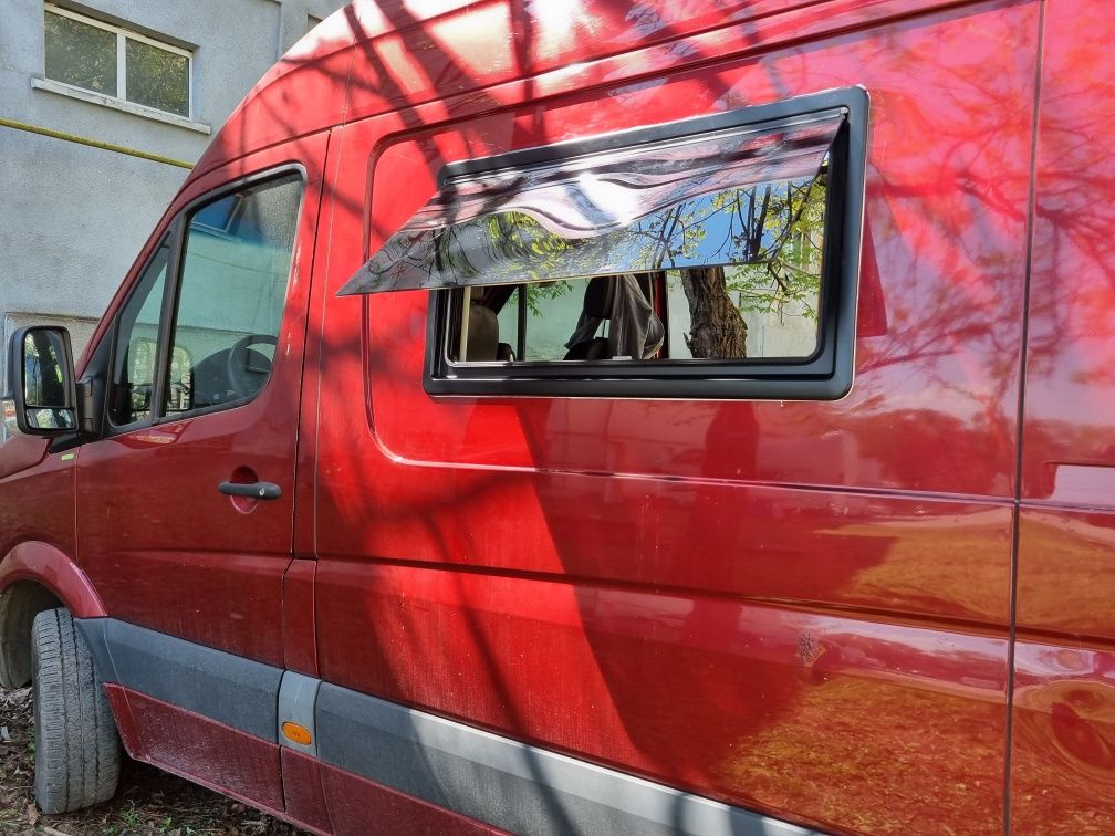 Кемпер бус VW Crafter