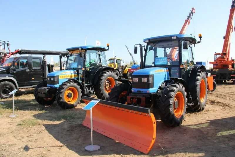 Комунальная щетка, отвал, погруз. на МТЗ, КУНы Универсал Большая Земля