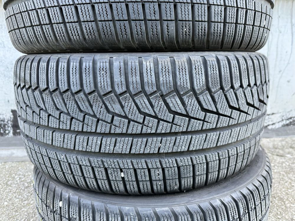 Зимни гуми Hankook 255/35/20