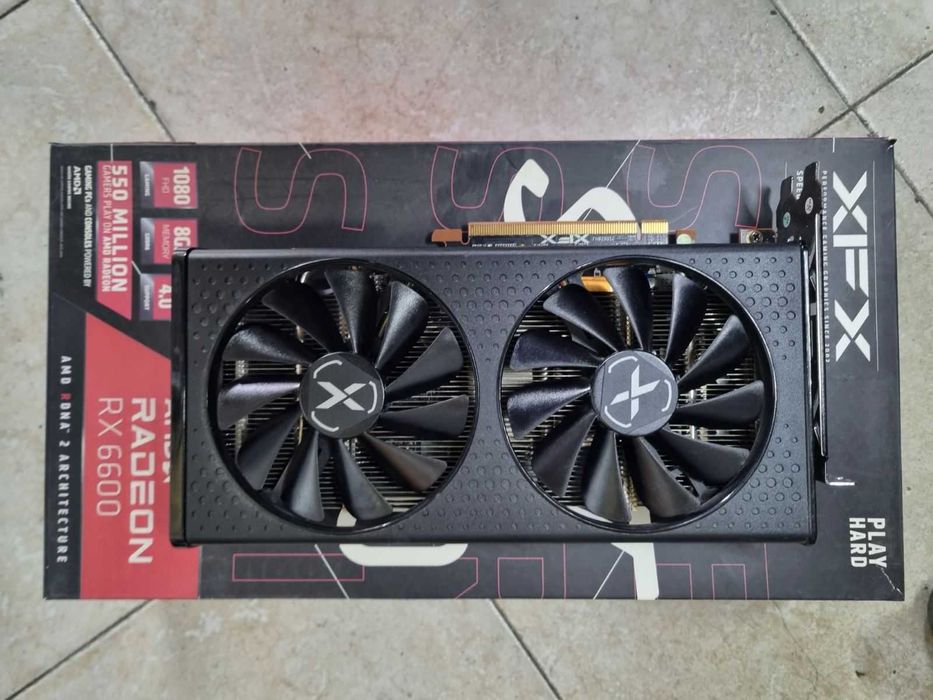 AMD Radeon XFX 6600 8GB DDR6 Гаранция 3 месеца